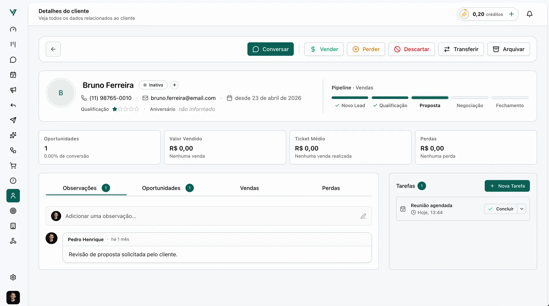 Detalhes e histórico do cliente no Virtus CRM